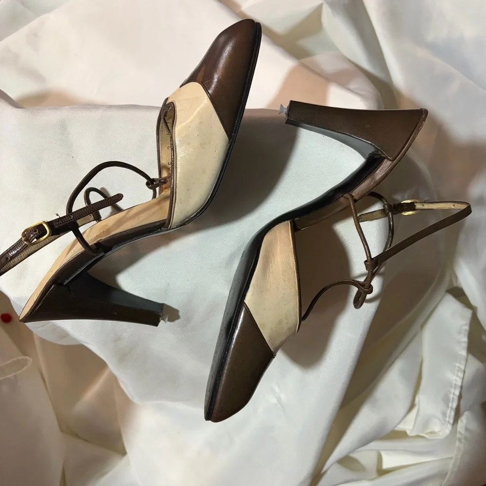 👠 Christian Dior Two-Tone Slingback Heels | Size 7.5 AA - Picture 4 of 13
